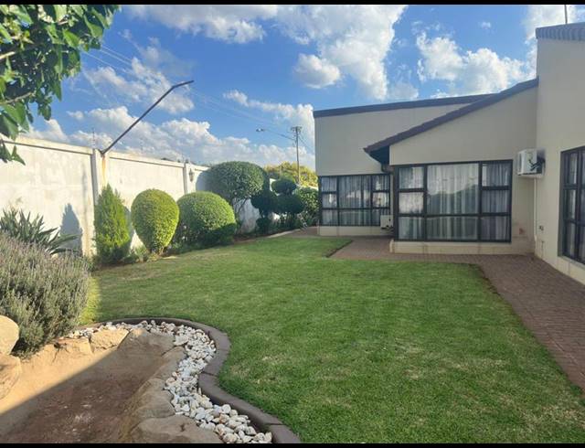 5 BEDROOM HOUSE FOR SALE IN CLAUDIUS